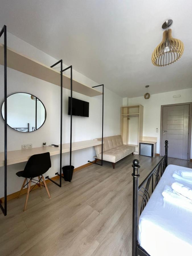 Aparthotel Orchard Retreat à Himarë Extérieur photo